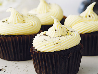 A luxurious black & white chocolate cupcake